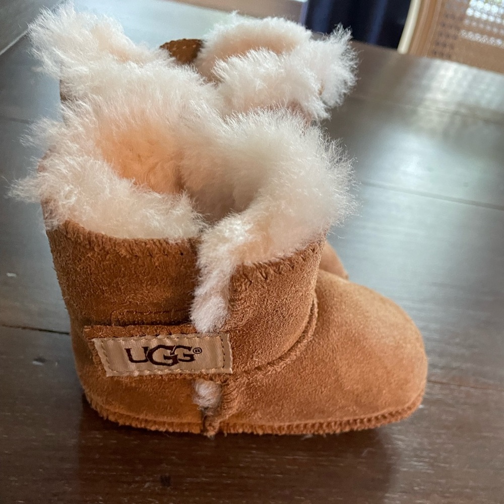 Baby Uggs chestnut Caden
